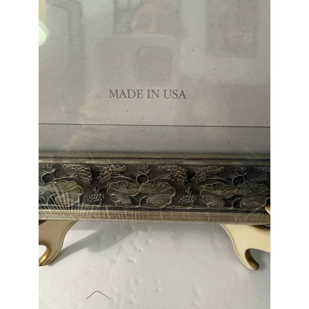 Vintage Ellura Collection 8x10 Picture Frame Silver Pewter Floral Made in USA